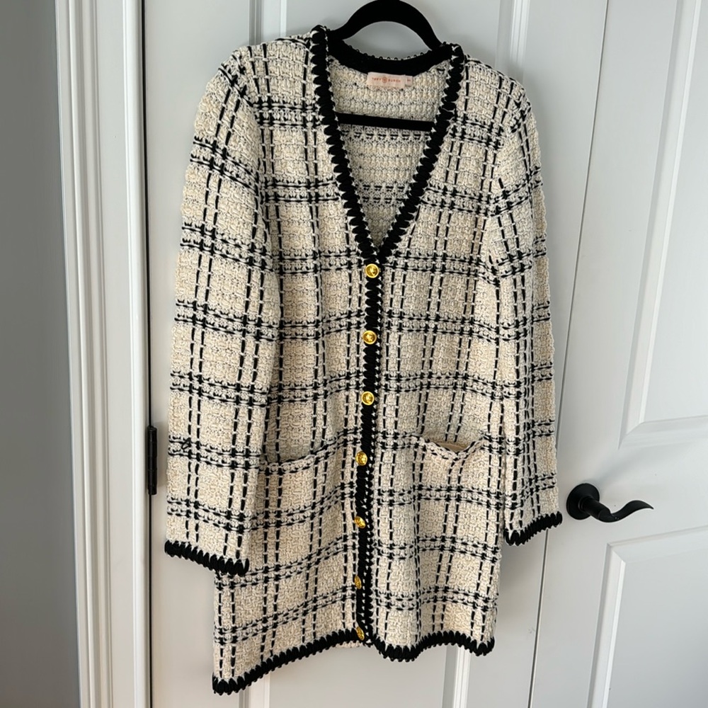 Gorgeous Tory Burch Sweater coat with pockets and button details